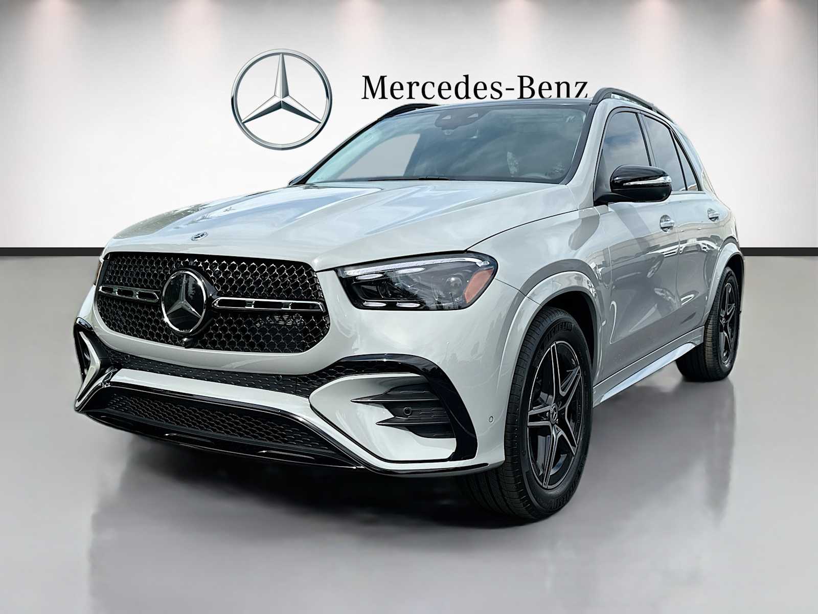 Thumbnail: 2026 Mercedes-Benz GLE - 1