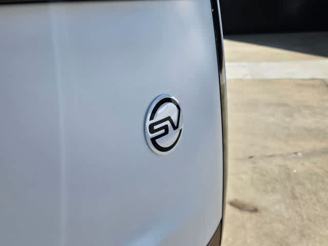 Thumbnail: 2026 Land Rover Range Rover - 13