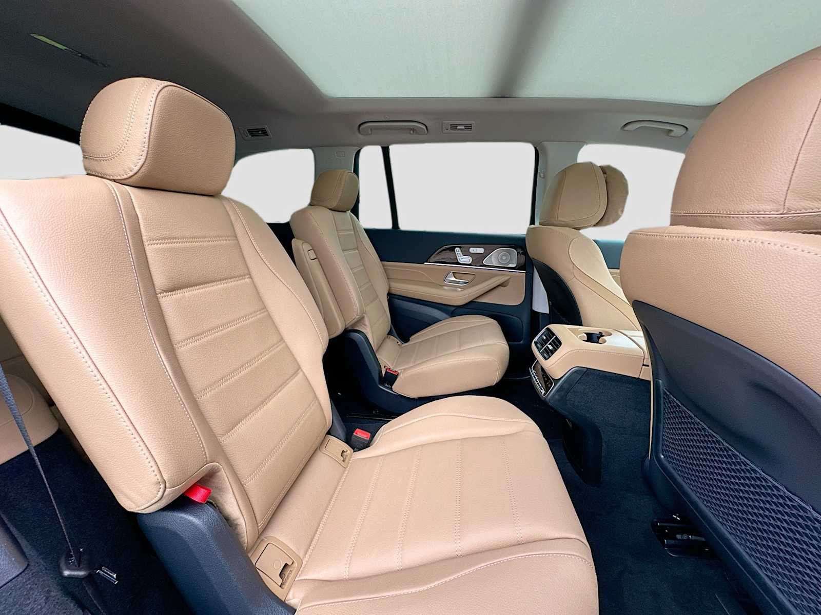Thumbnail: 2026 Mercedes-Benz GLS - 30