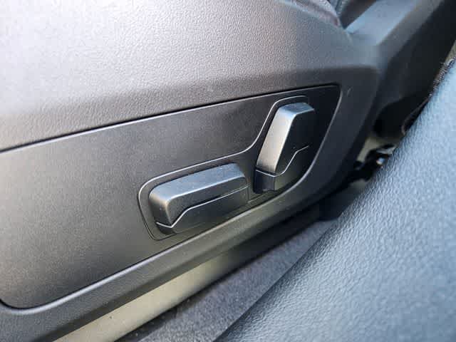 Thumbnail: 2025 BMW 2 Series - 16