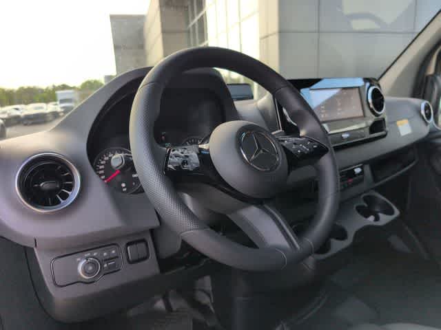 Thumbnail: 2026 Mercedes-Benz Sprinter - 2