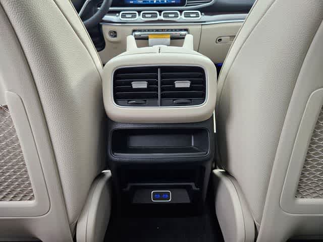 Thumbnail: 2026 Mercedes-Benz GLE - 19