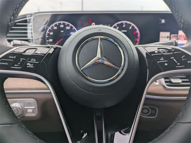 Thumbnail: 2026 Mercedes-Benz GLE - 24