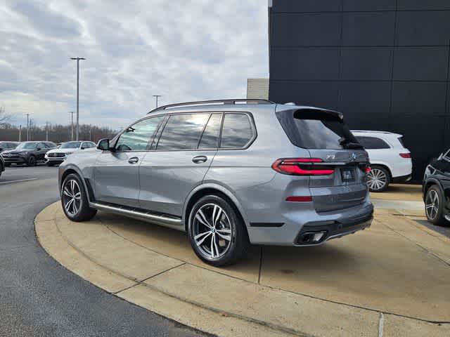 Thumbnail: 2026 BMW X7 - 6