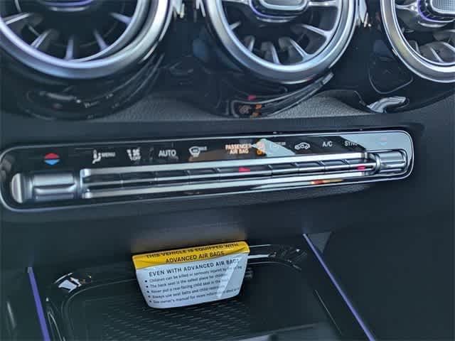 Thumbnail: 2025 Mercedes-Benz GLB - 24