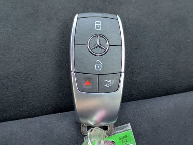 Thumbnail: 2026 Mercedes-Benz GLB - 38