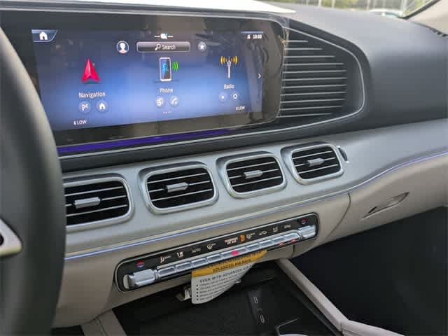 Thumbnail: 2026 Mercedes-Benz GLE - 28