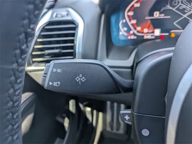 Thumbnail: 2022 BMW 8 Series - 25