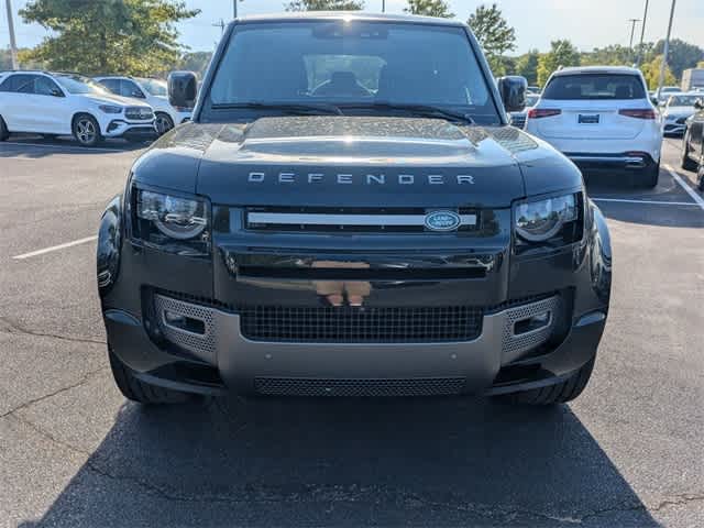 2025 Land Rover Defender 110 X-Dynamic SE photo 3
