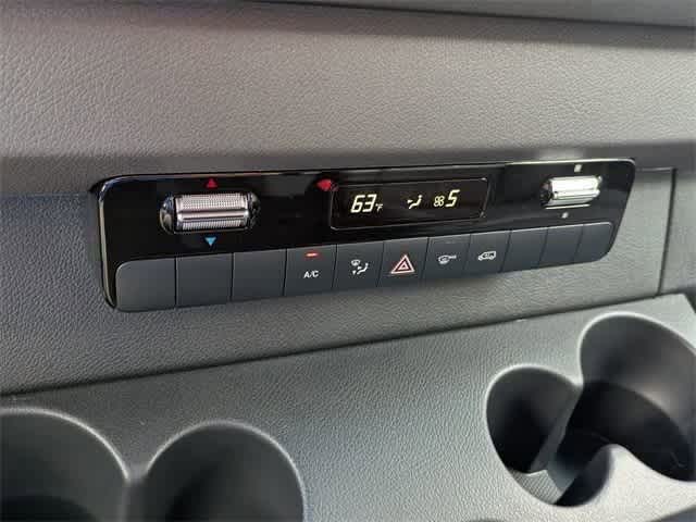 Thumbnail: 2025 Mercedes-Benz Sprinter - 20