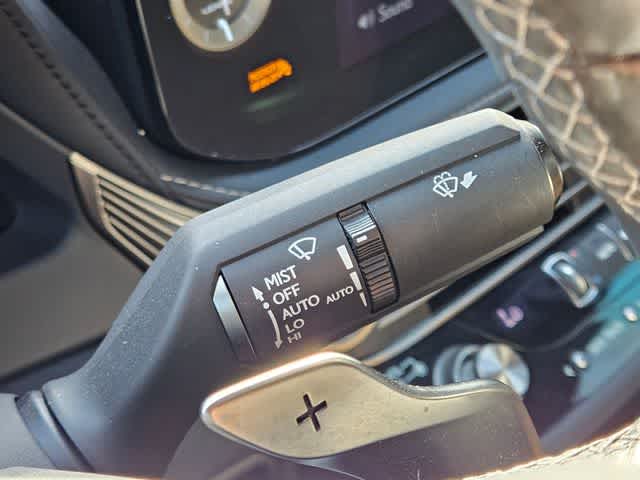 Thumbnail: 2021 Lexus LS - 25