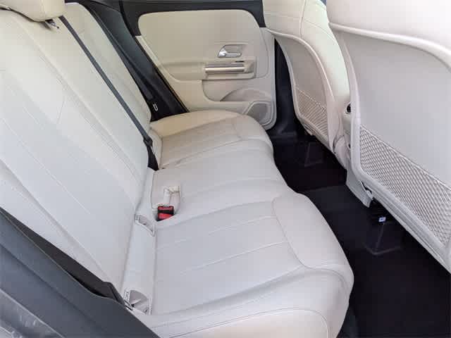 Thumbnail: 2021 Mercedes-Benz GLA - 20