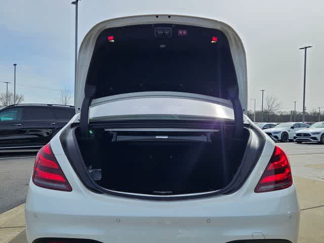Thumbnail: 2019 Mercedes-Benz S-Class - 8