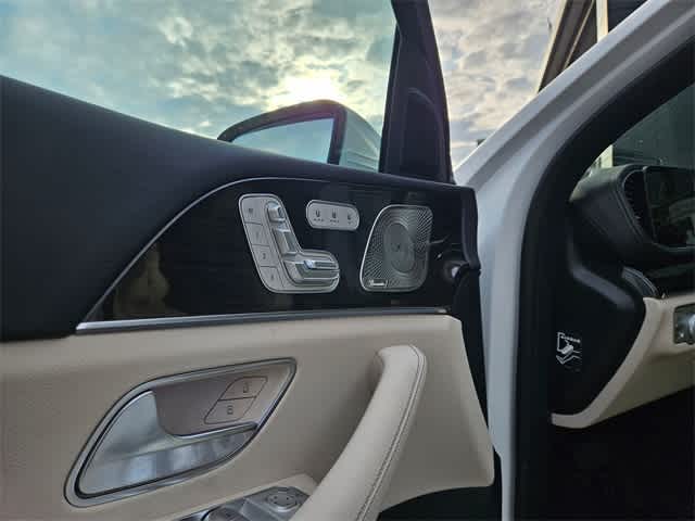 Thumbnail: 2026 Mercedes-Benz GLE - 17