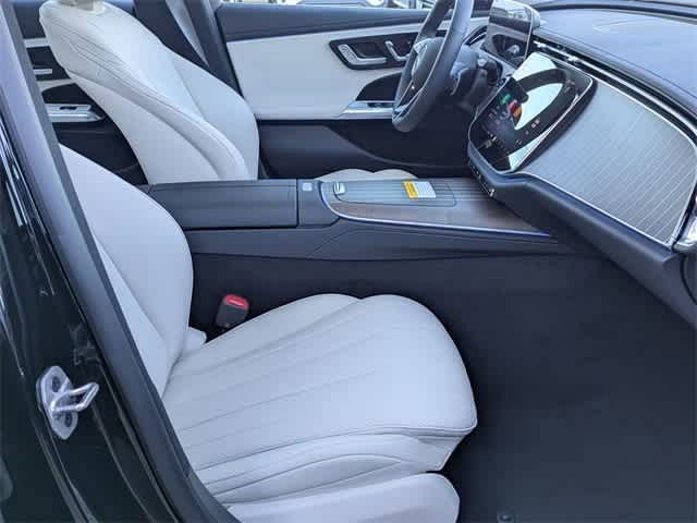 Thumbnail: 2025 Mercedes-Benz E-Class - 10