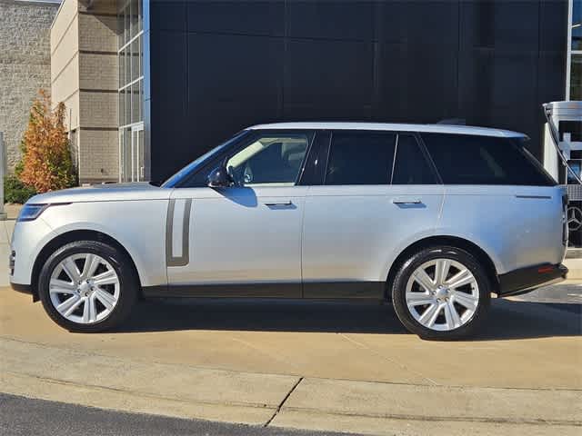 Thumbnail: 2023 Land Rover Range Rover - 4