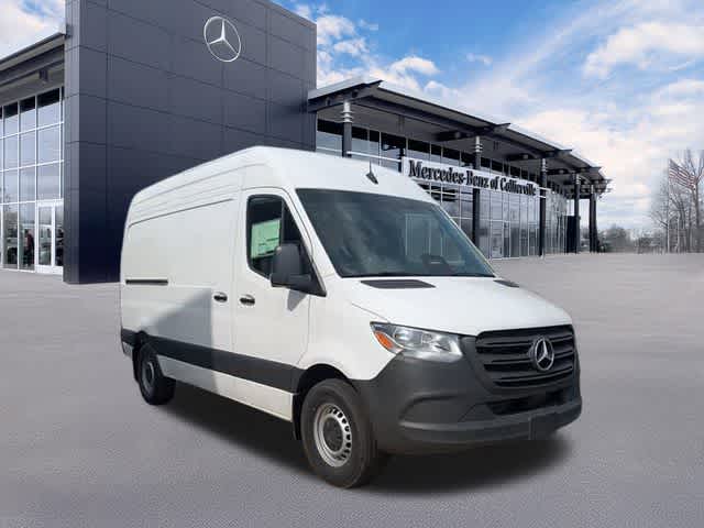 Thumbnail: 2025 Mercedes-Benz Sprinter - 12