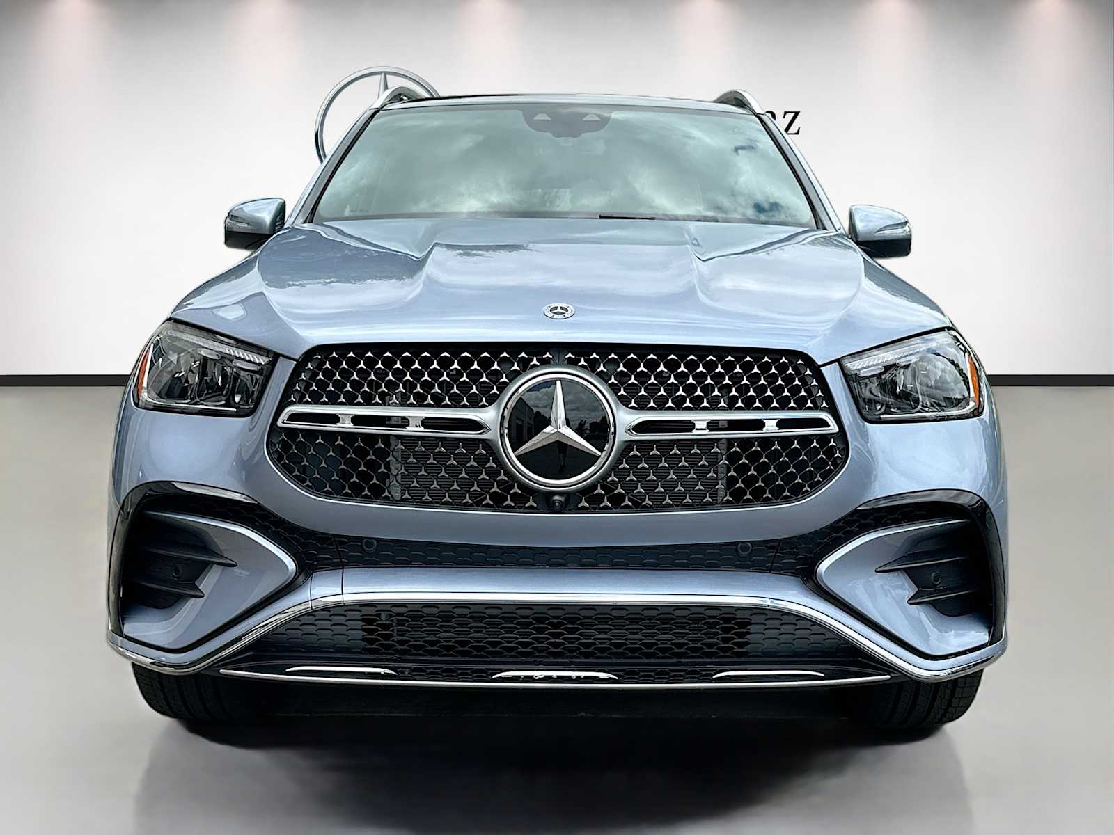 Thumbnail: 2026 Mercedes-Benz GLE - 2