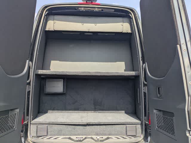 Thumbnail: 2024 Mercedes-Benz Sprinter - 31