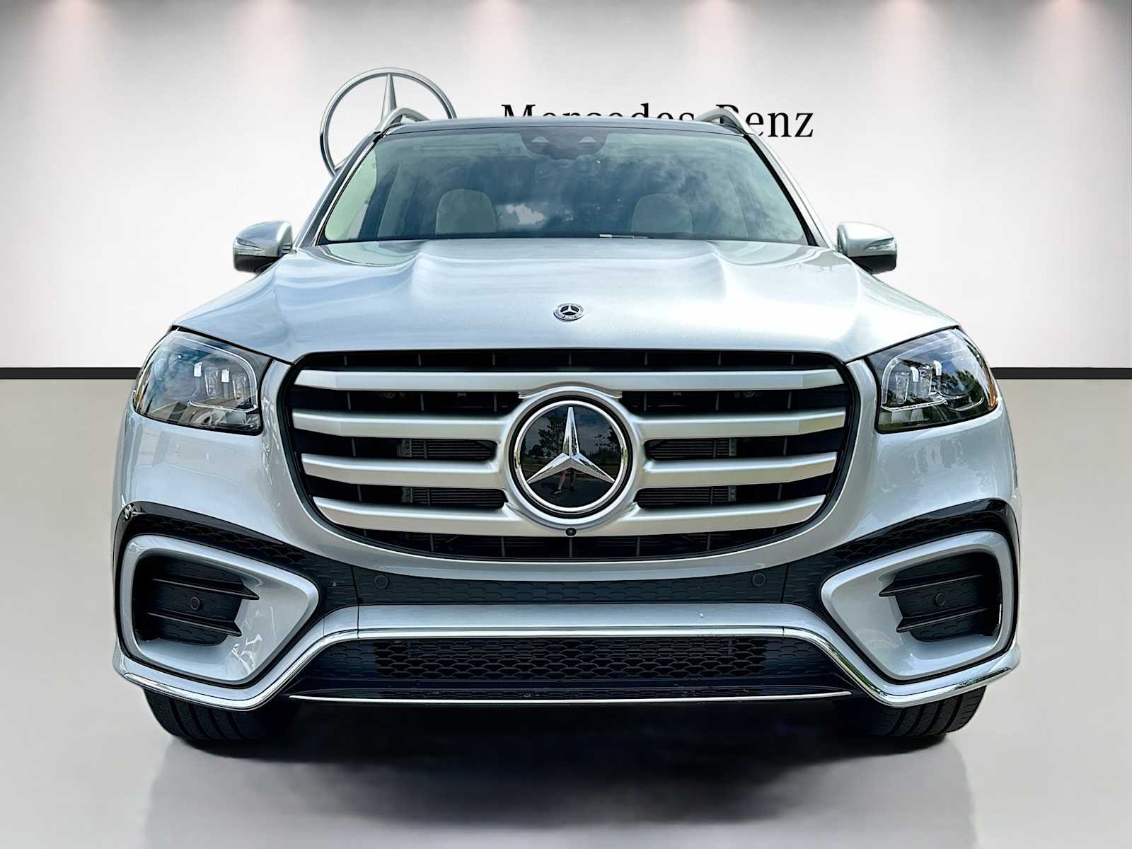 Thumbnail: 2026 Mercedes-Benz GLS - 2