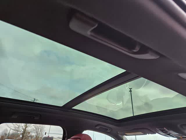 Thumbnail: 2023 Porsche Cayenne - 21