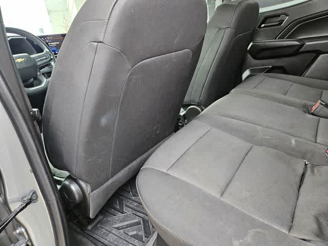 Thumbnail: 2023 Chevrolet Colorado - 17