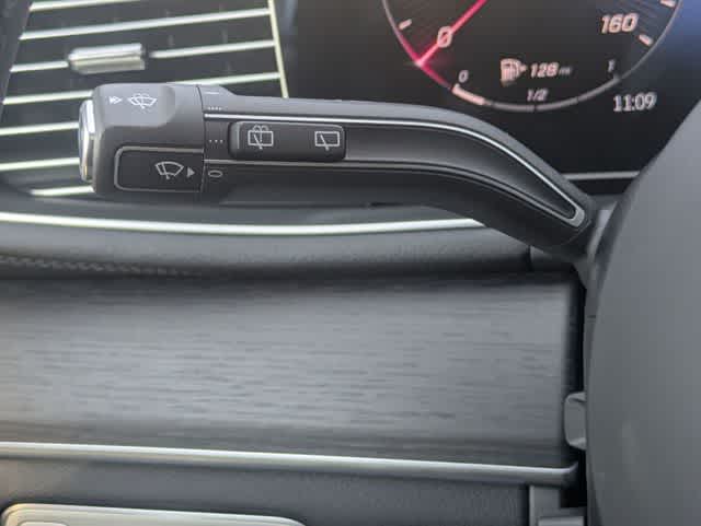 Thumbnail: 2026 Mercedes-Benz GLS - 27