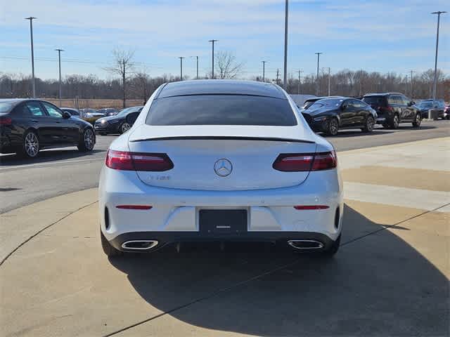 Thumbnail: 2022 Mercedes-Benz E-Class - 7