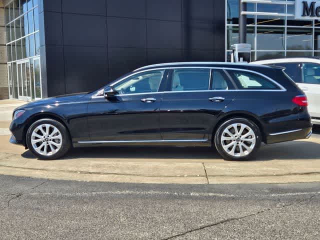 Thumbnail: 2017 Mercedes-Benz E-Class - 5