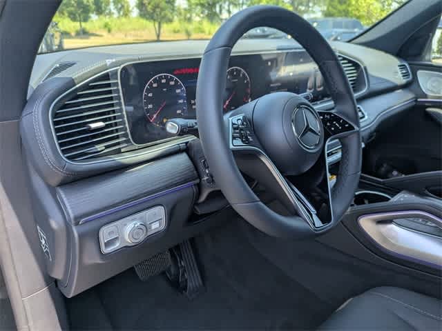 Thumbnail: 2025 Mercedes-Benz GLS - 10