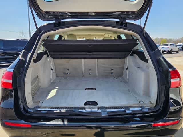 Thumbnail: 2017 Mercedes-Benz E-Class - 7