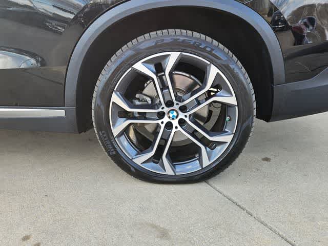 Thumbnail: 2021 BMW X5 - 13