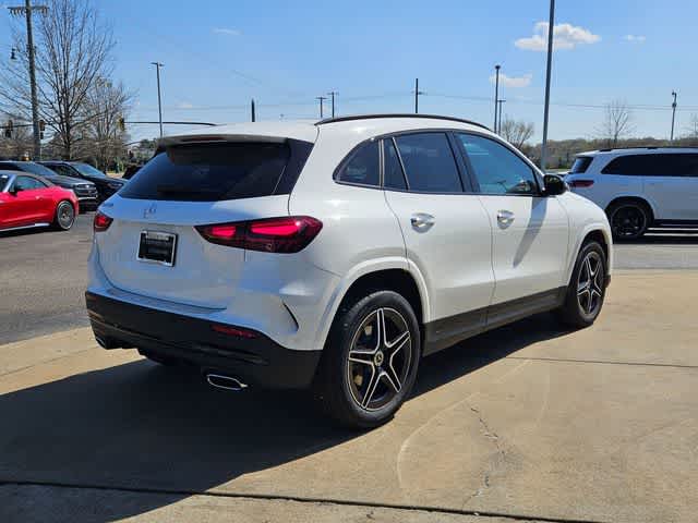 Thumbnail: 2026 Mercedes-Benz GLA - 8