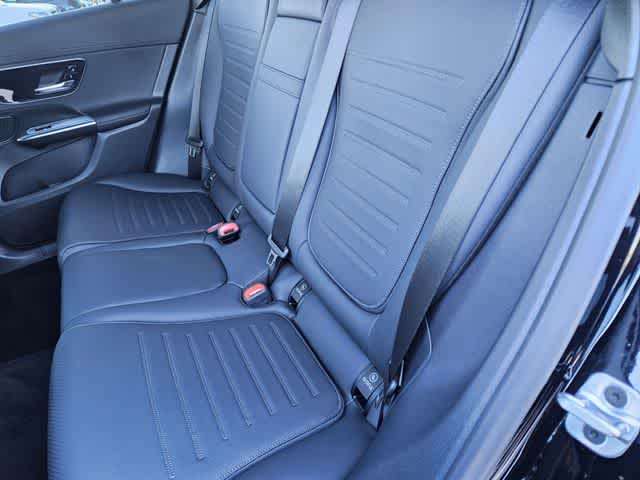 Thumbnail: 2026 Mercedes-Benz GLC - 18