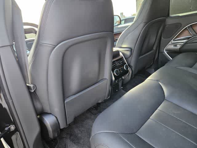 Thumbnail: 2025 Land Rover Range Rover - 18