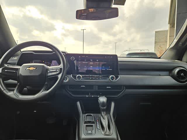 Thumbnail: 2024 Chevrolet Colorado - 18