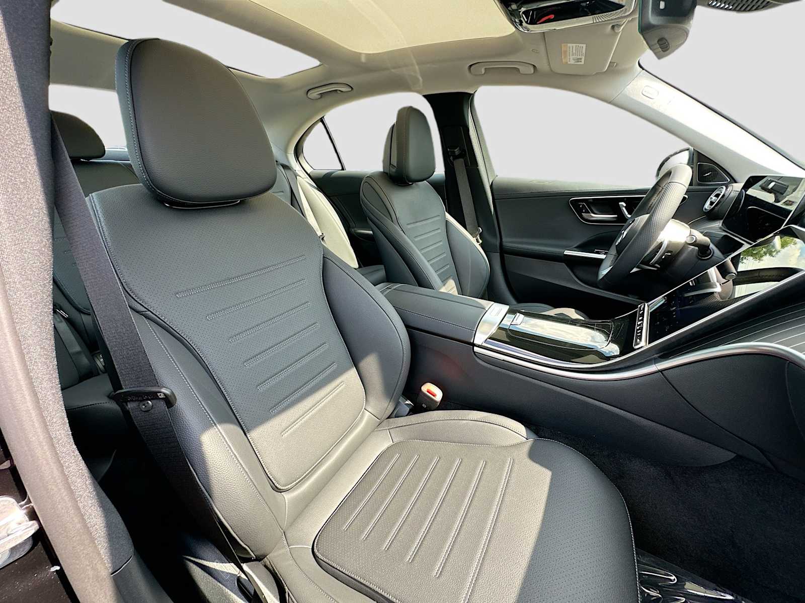 Thumbnail: 2026 Mercedes-Benz C-Class - 29