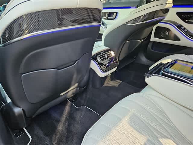 Thumbnail: 2025 Mercedes-Benz S-Class - 20