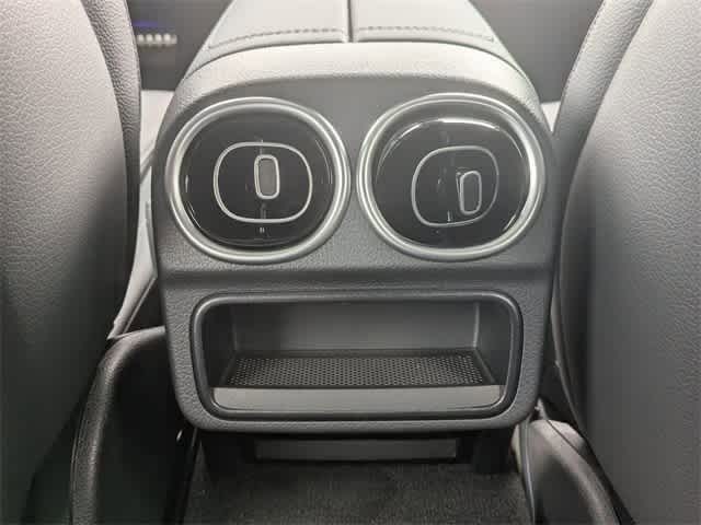 2025 Mercedes Benz C 300 photo 4