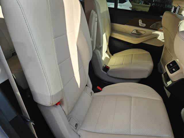 Thumbnail: 2024 Mercedes-Benz GLS - 21