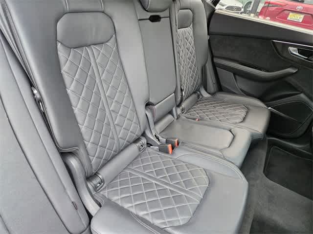 Thumbnail: 2023 Audi SQ8 - 22