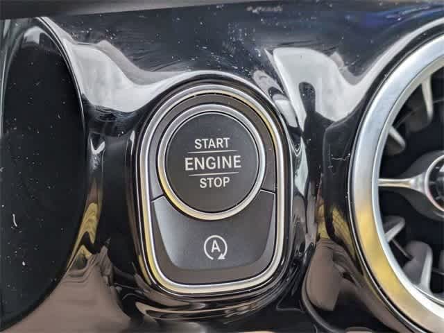 2025 Mercedes-Benz GLA 250 25