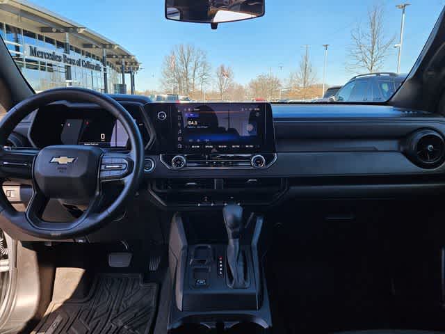 Thumbnail: 2024 Chevrolet Colorado - 17