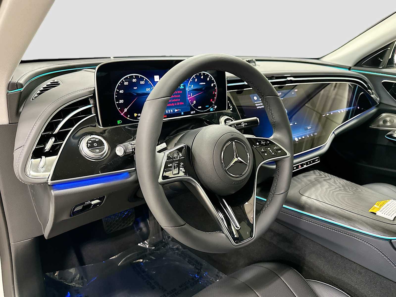 Thumbnail: 2026 Mercedes-Benz E-Class - 9