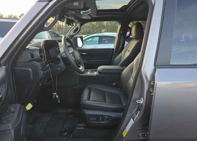 Thumbnail: 2025 Toyota Land Cruiser - 10