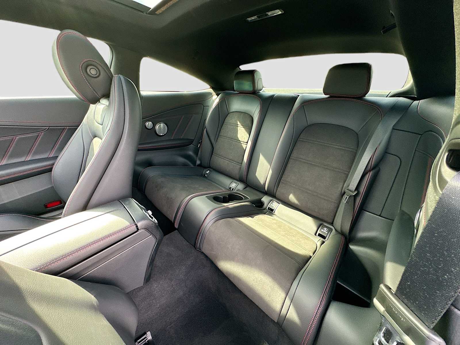 Thumbnail: 2022 Mercedes-Benz C-Class - 25