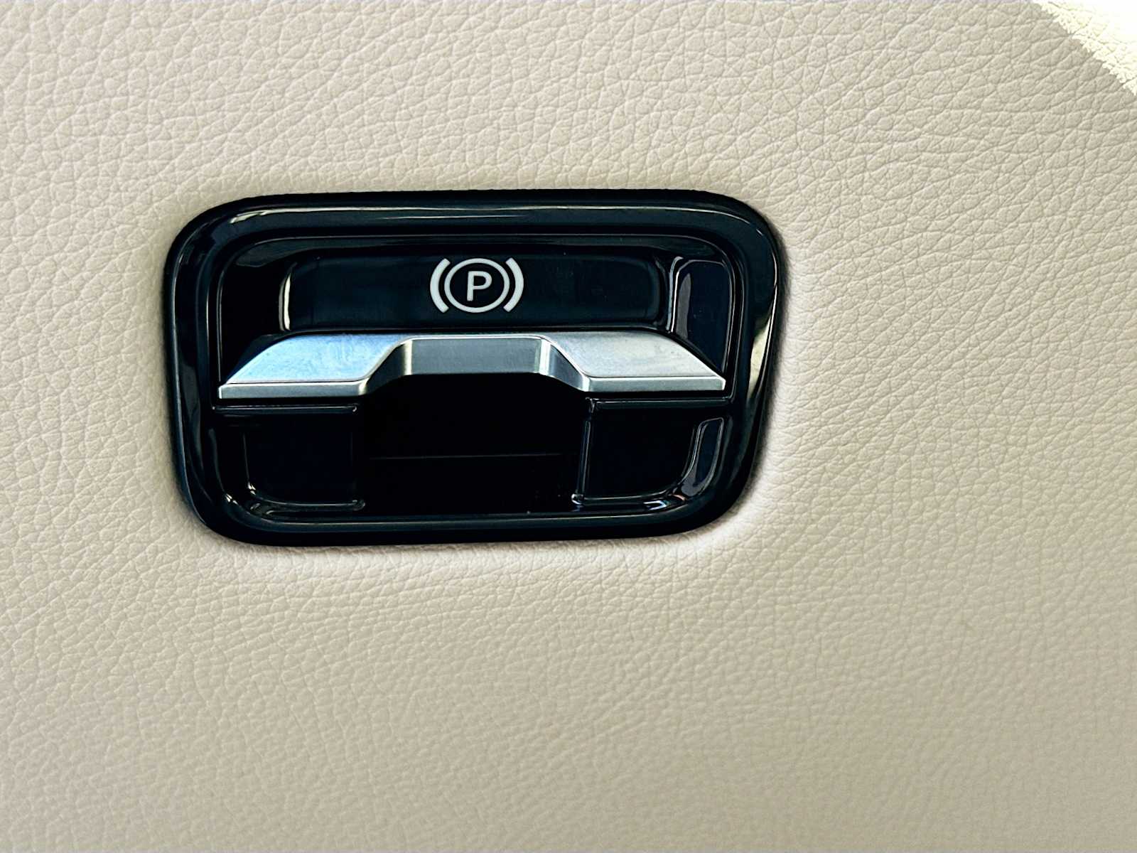 Thumbnail: 2023 Mercedes-Benz S-Class - 10