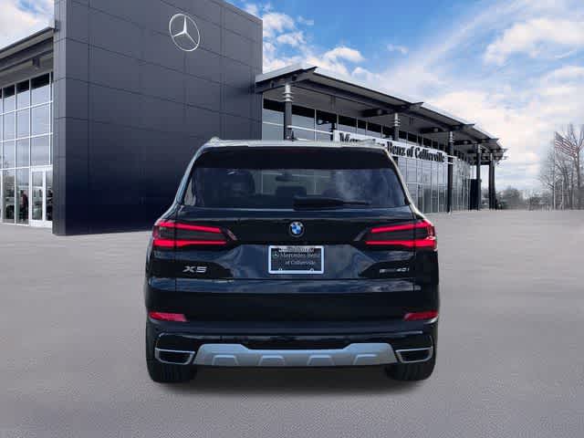Thumbnail: 2021 BMW X5 - 7