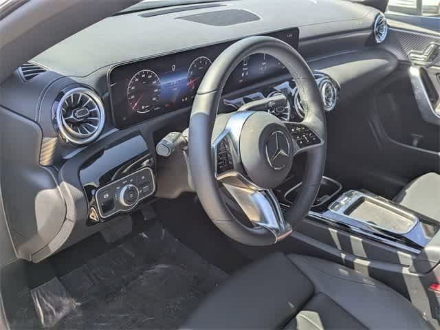 2025 Mercedes-Benz CLA 250 2