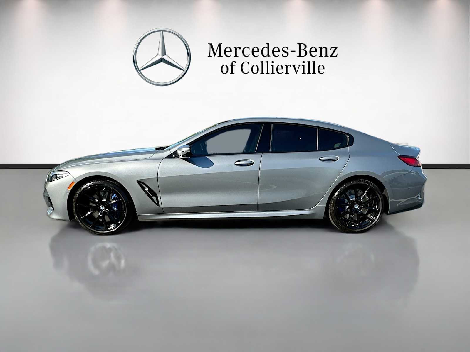 Thumbnail: 2024 BMW 8 Series - 8